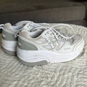 Gdefy Women's White and Gray Athletic Shoes